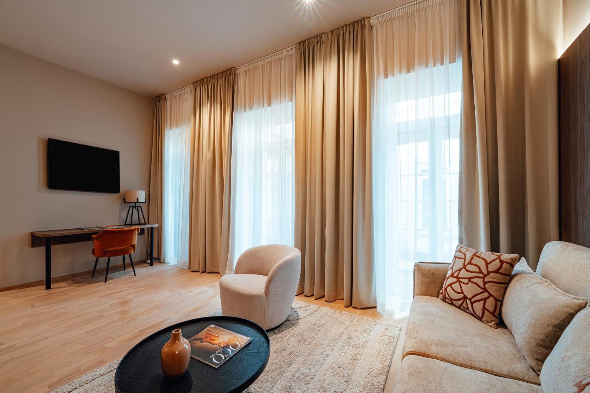 House Of Ble Hotel Wina Bagian luar foto